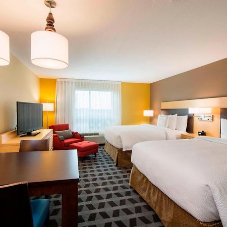 Towneplace Suites By Marriott Red Deer Luaran gambar